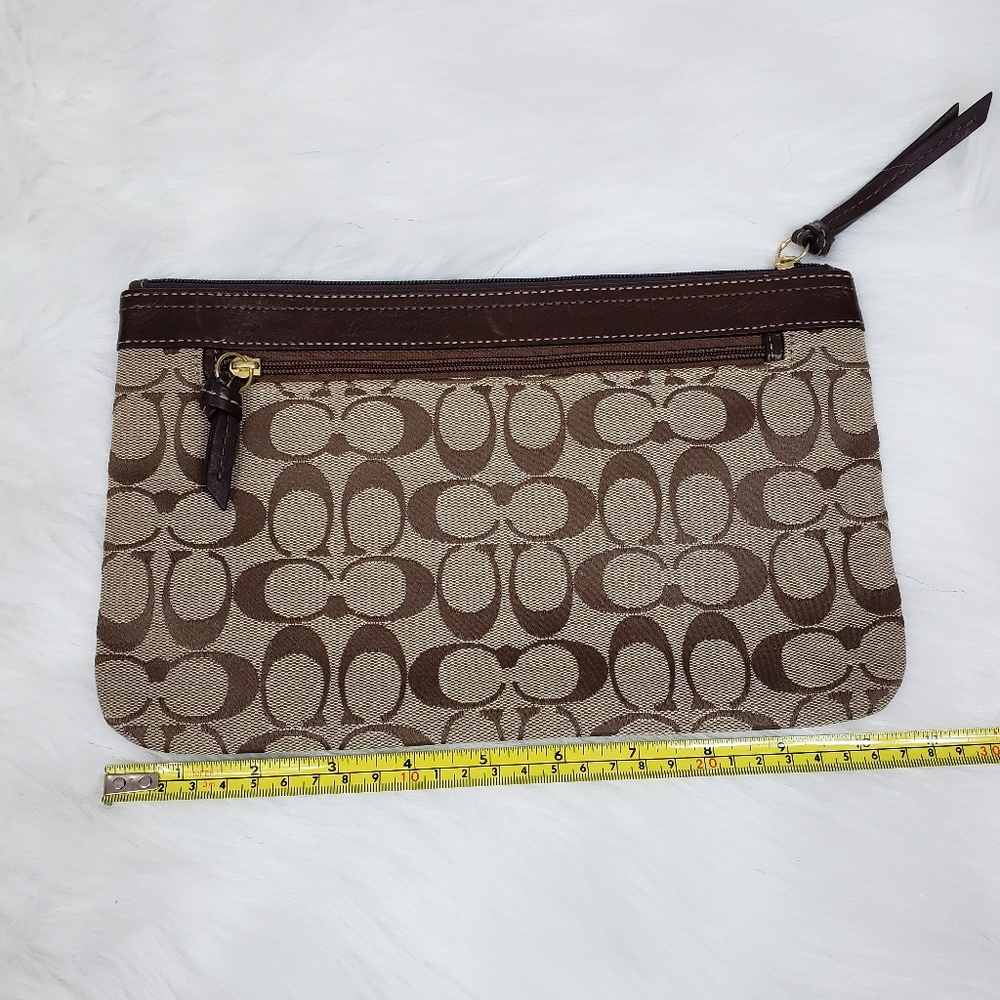 NWOT Coach sig clutch. Sample-only 3 made!!!